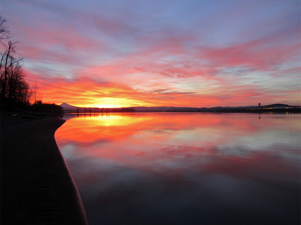 Sunrise over Mt. Hood and Columbia River by Jeff Hollett in Vancouver, WA, on Flickr