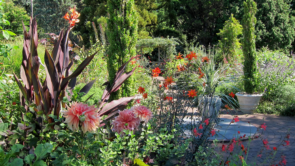 150920 021 Wave Hill - Flower Garden, Ca by cultivar413, on Flickr