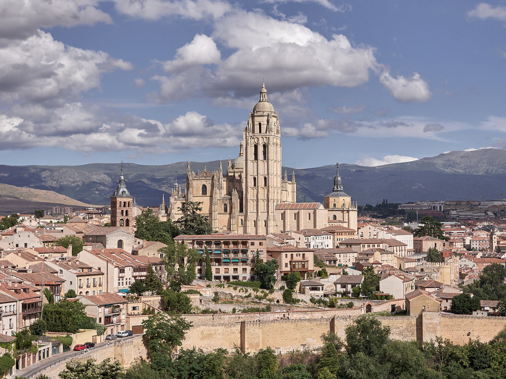 Segovia vista desde el Alcázar by Edgardo W. Olivera, on Flickr