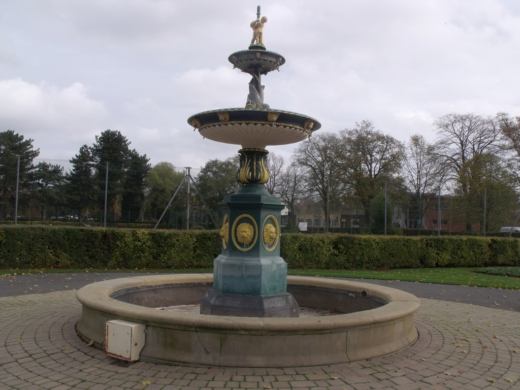 Cripplegate Park - Worcester - fountain by ell brown, on Flickr