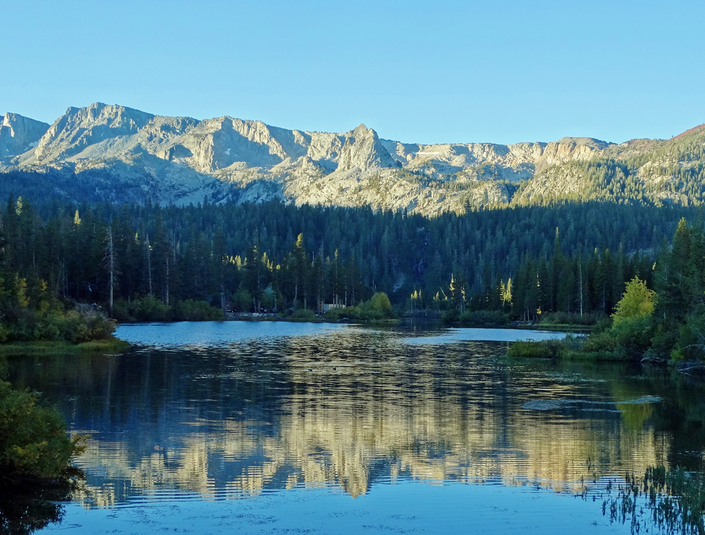 First Light on Twin Lakes, Mammoth Lakes by inkknife_2000 (8 million views +), on Flickr